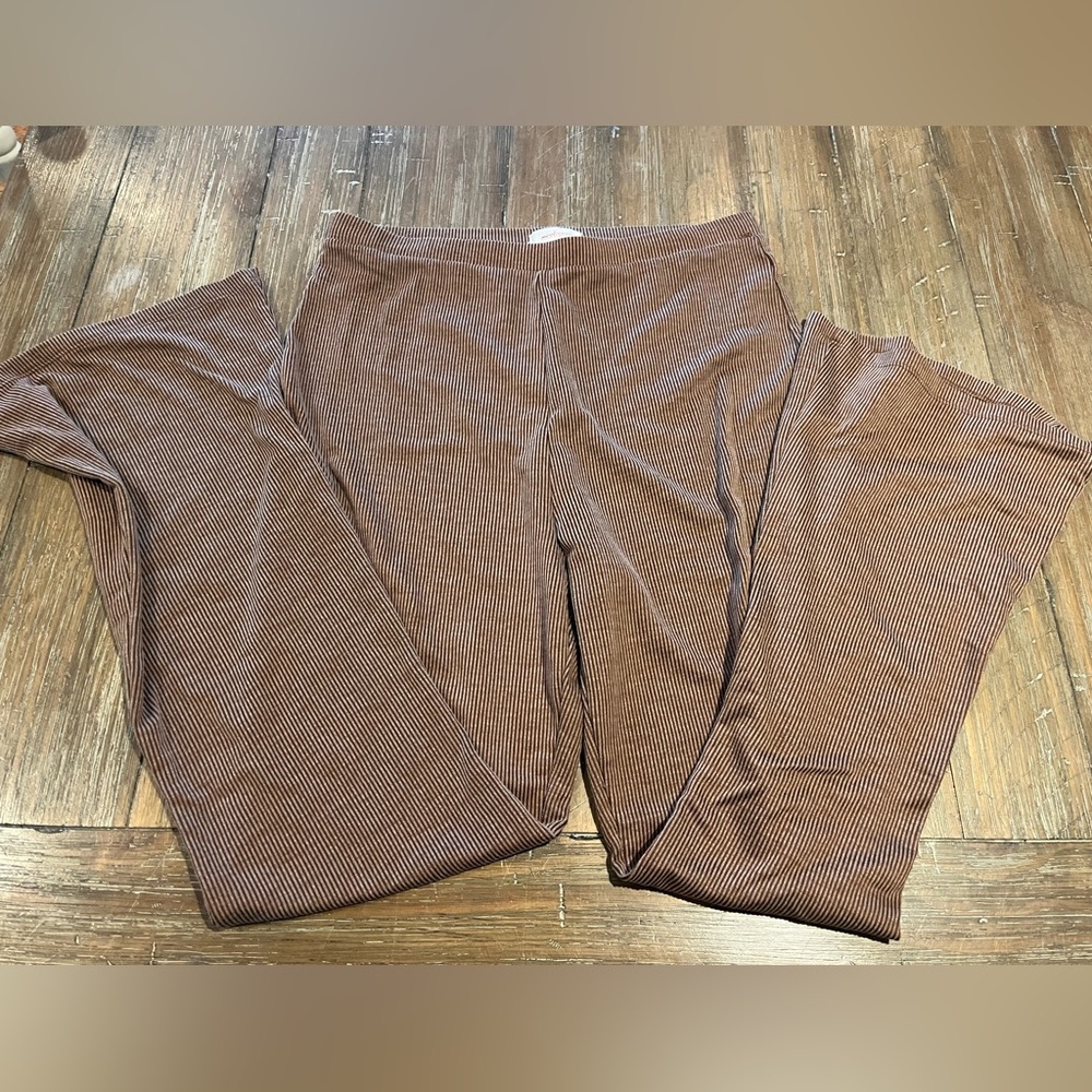 Colsie Ribbed Flare Pants